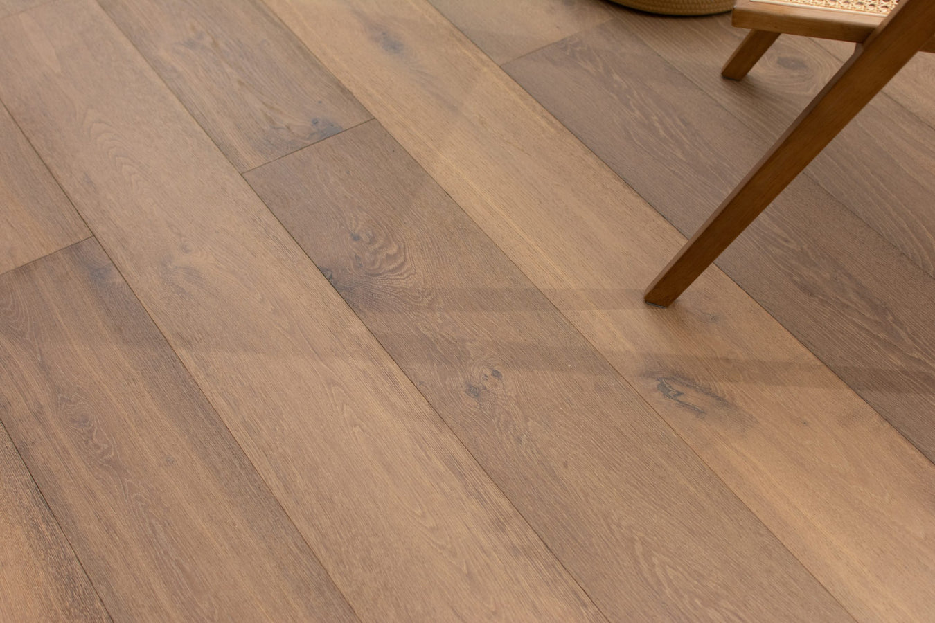 6mm Veneer in Engineered Oak