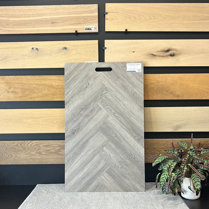 8mm Hybrid Herringbone - Mottled Grey Oak (H4231 - Box)