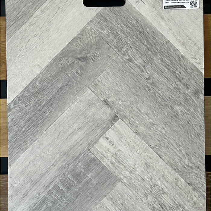 8mm Hybrid Herringbone - Moonlight Oak (H4234 - Box)