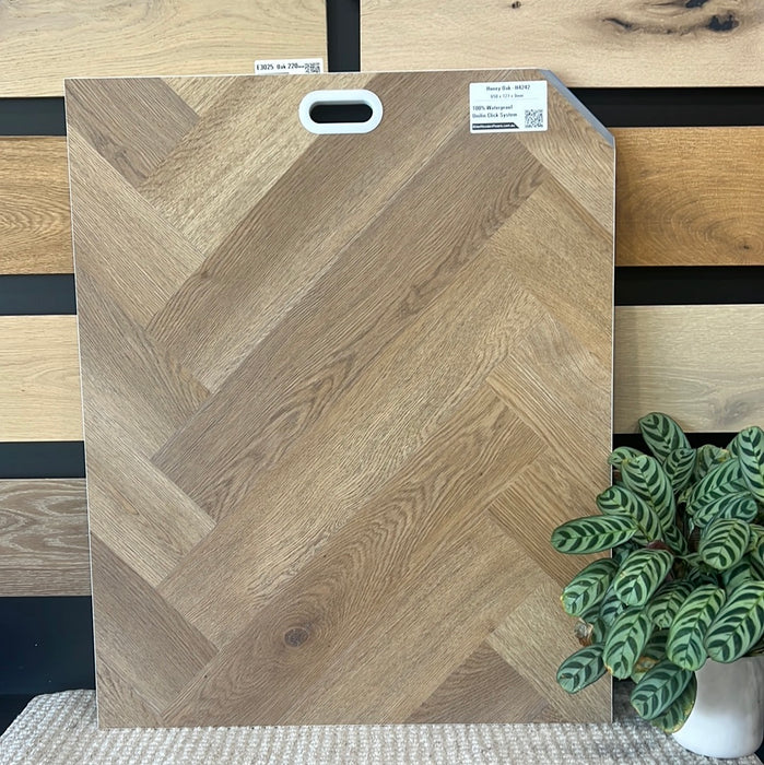 9mm Hybrid Herringbone - Honey Oak (H4242)