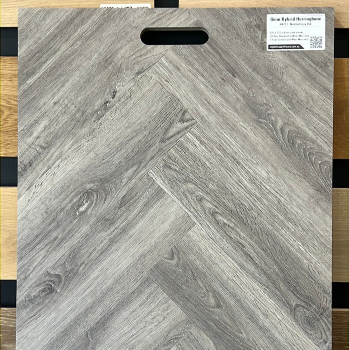 8mm Hybrid Herringbone - Mottled Grey Oak (H4231)