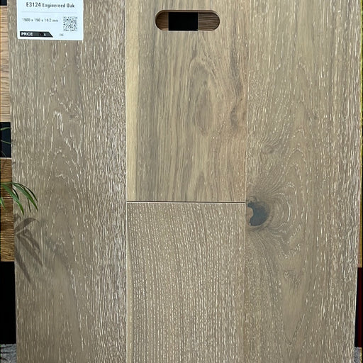 Engineered oak 14mm Thick, 2mm real timber on top