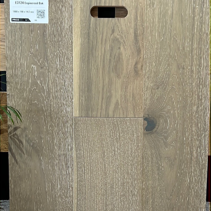 Engineered oak 14mm Thick, 2mm real timber on top